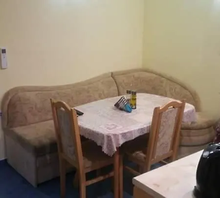 Апартамент Централ Apartment Sinemoretz
